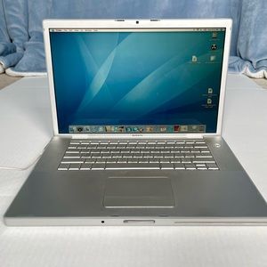 Working Apple MacBook Pro 15” laptop with adapter, 2.16 GHz Intel Core 2 Duo